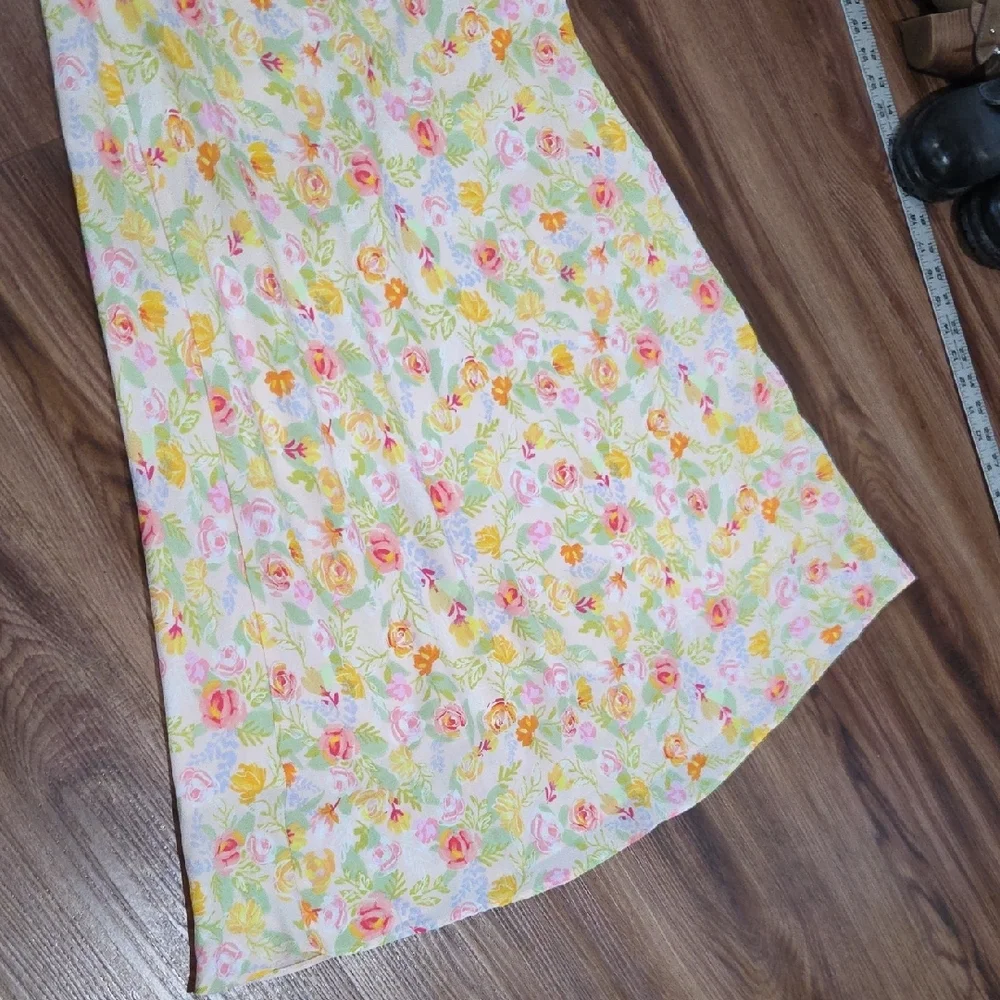 Simple Retro Beautiful Floral Dress Size Large - Picture 11 of 11